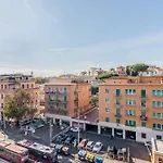 Trastevere Mansion